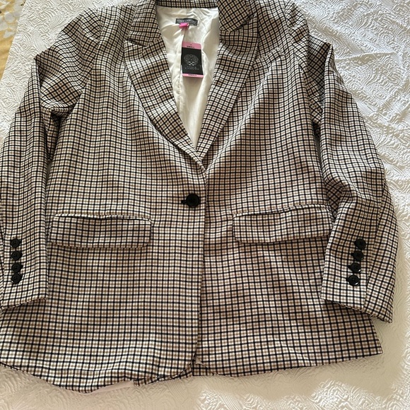 Vince Camuto Black and White Checkered Blazer - Picture 2 of 12